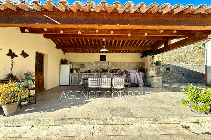 Maison - 102 m² - 4 pièces