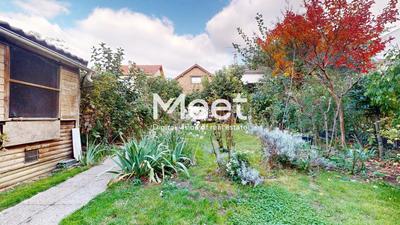 Maison - 97 m² - 5 pièces