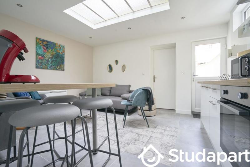 Chambre - 15 m² - 1 pièce