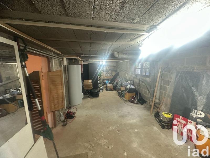 Maison - 185 m² - 8 pièces