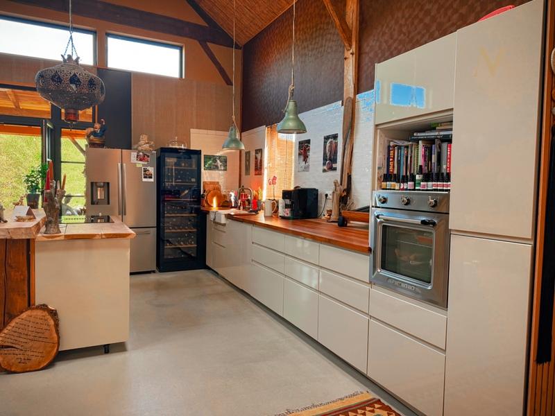 Propriété - 290 m² - 8 pièces