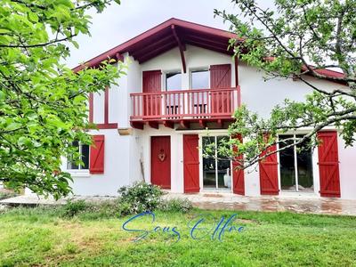 Maison - 136 m² - 5 pièces