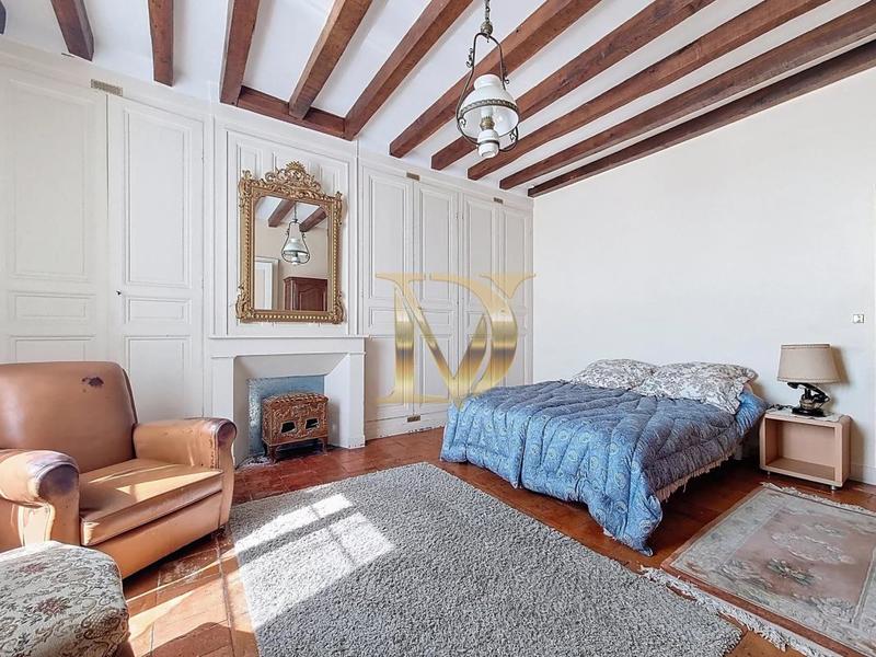 Château - 110 m² - 4 pièces