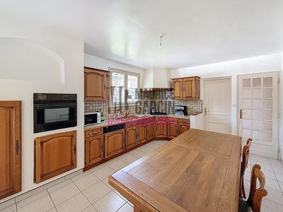 Maison - 160 m² - 4 pièces