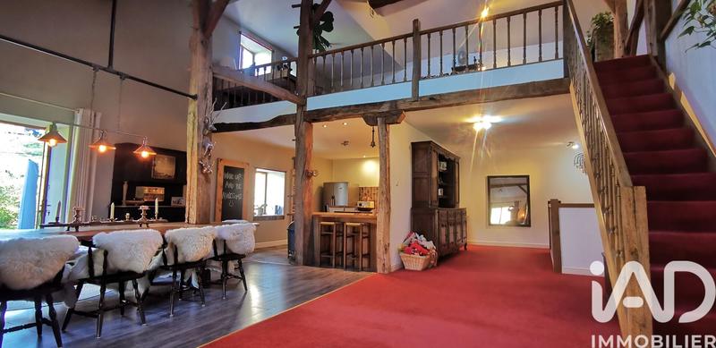 Maison - 279 m² - 8 pièces