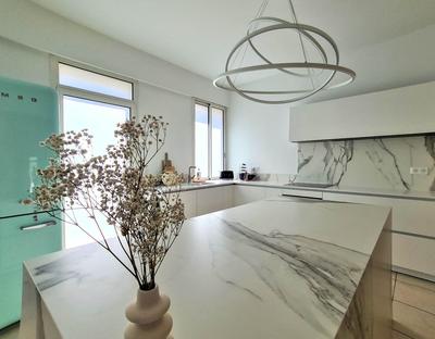 Appartement sur toit - 175 m² - 5 pièces