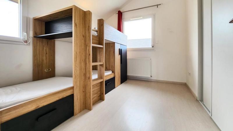 Villa - 93 m² - 4 pièces