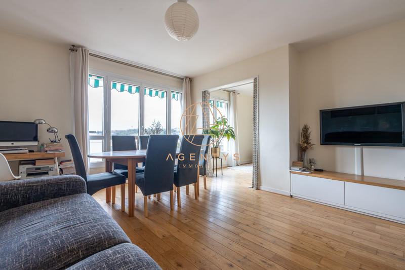 Appartement - 79 m² - 4 pièces