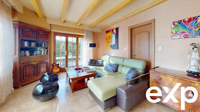 Maison - 210 m² - 7 pièces