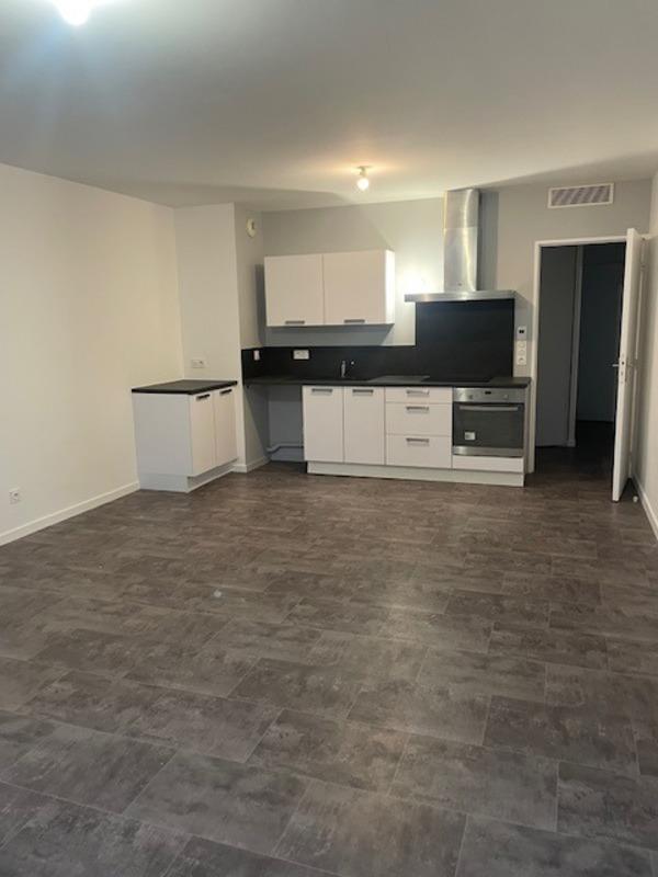 Appartement - 79 m² - 4 pièces