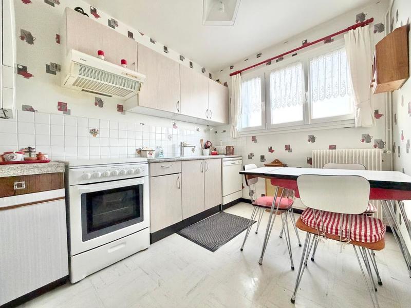 Appartement - 82 m² - 4 pièces