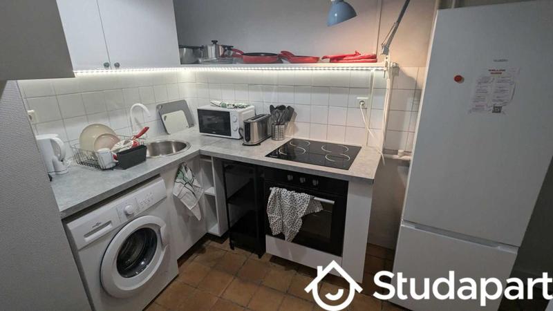 Chambre - 10 m² - 1 pièce