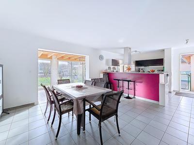Maison - 89 m² - 5 pièces