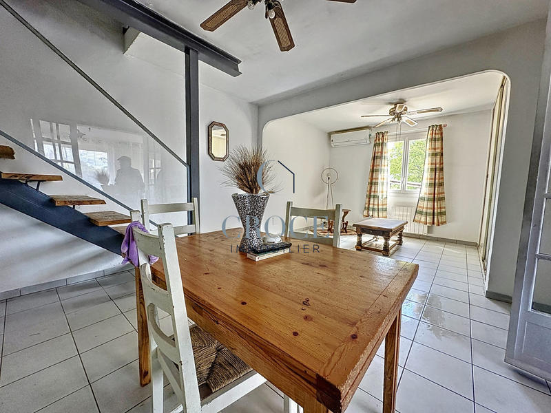 Maison traditionnelle - 236 m² - 9 pièces