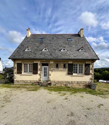 Maison - 166 m² - 8 pièces