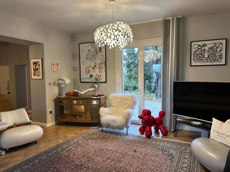 Maison - 481 m² - 10 pièces