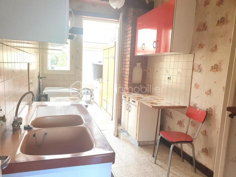 Maison - 95 m² - 5 pièces