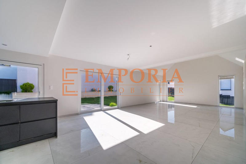 Maison - 143 m² - 6 pièces