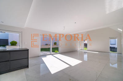 Maison - 143 m² - 6 pièces