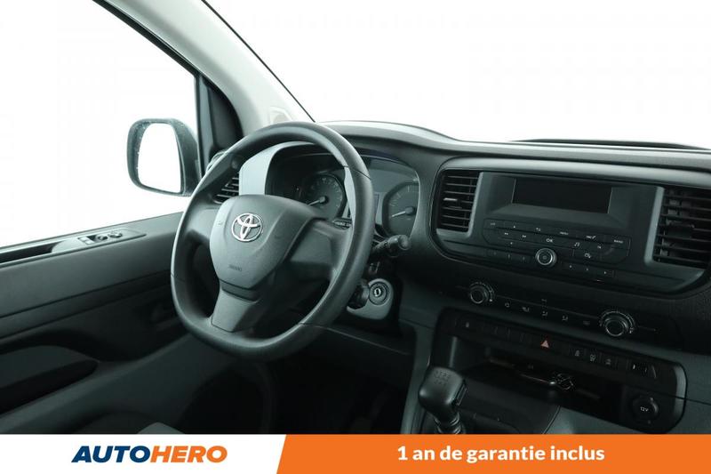Toyota Proace Combi Compact 1.5 d-4d Dynamic 9pl 120 ch