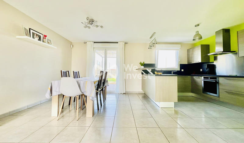 Maison - 95 m² - 5 pièces