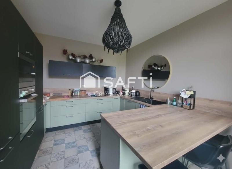 Maison - 468 m² - 17 pièces