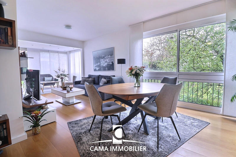 Appartement - 81 m² - 3 pièces