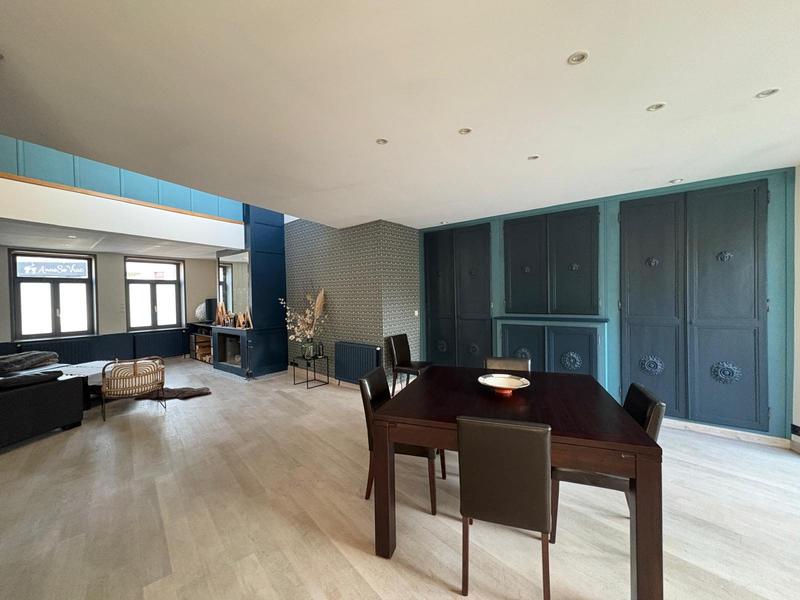 Maison ancienne - 260 m² - 7 pièces