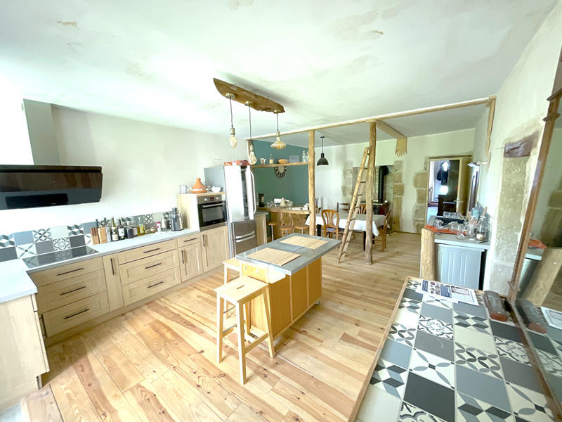 Maison - 150 m² - 5 pièces