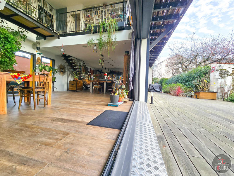 Maison contemporaine - 188 m² - 6 pièces