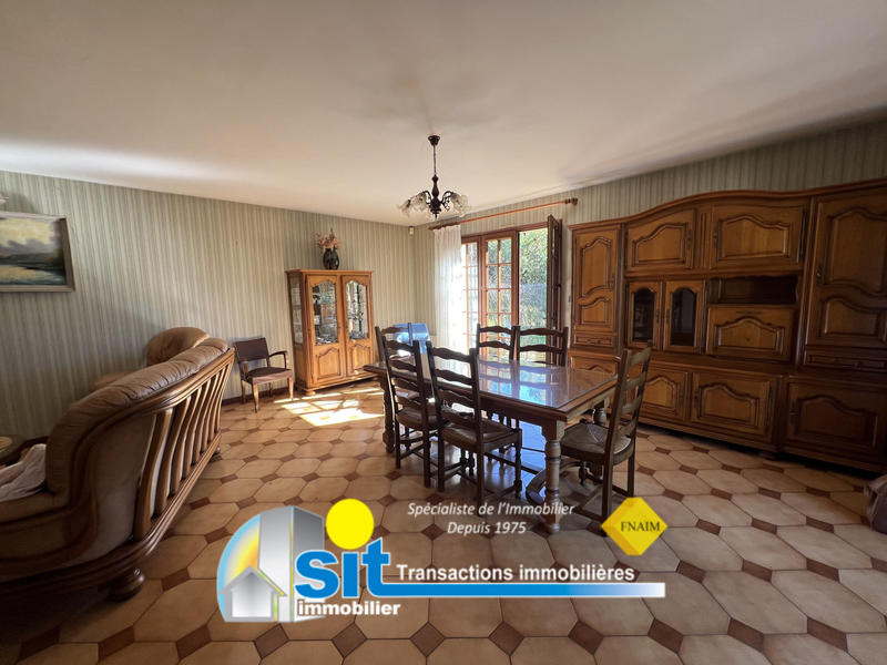 Maison - 95 m² - 5 pièces