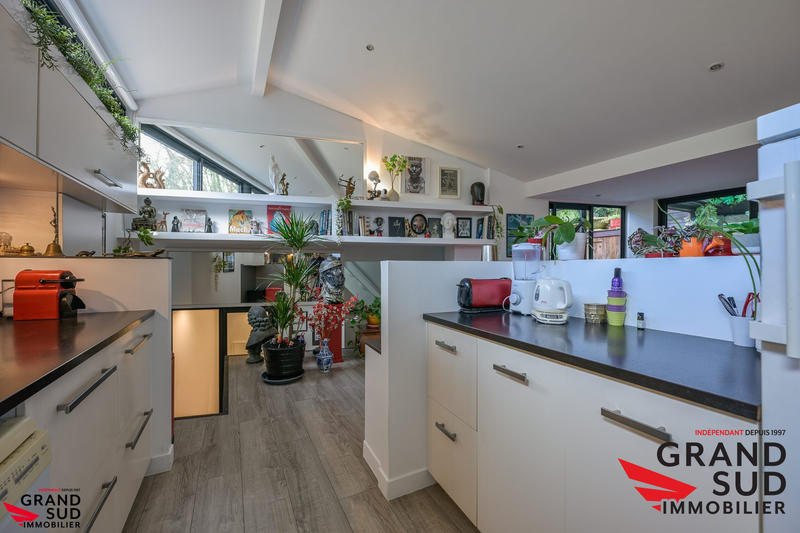 Bureau - 250 m² - 11 pièces