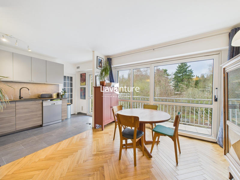 Appartement - 80 m² - 4 pièces