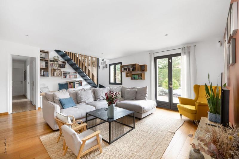 Maison - 151 m² - 6 pièces