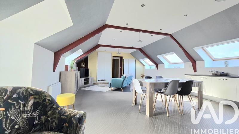 Maison - 226 m² - 8 pièces