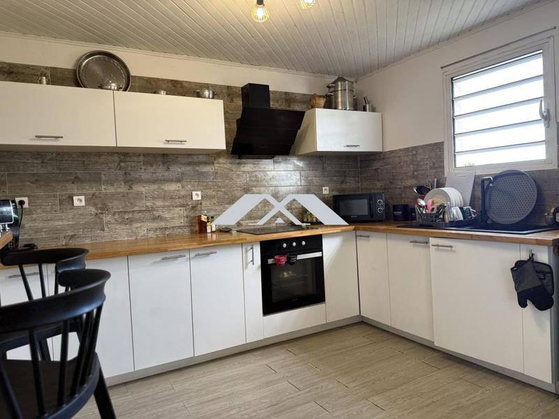 Maison - 120 m² - 5 pièces