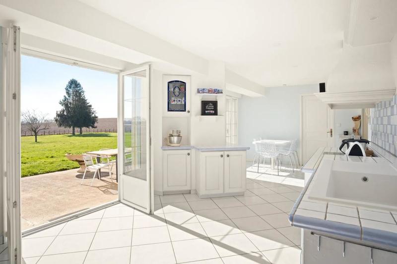 Maison - 450 m² - 14 pièces