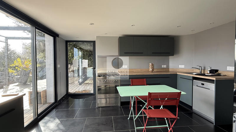 Maison - 167 m² - 7 pièces