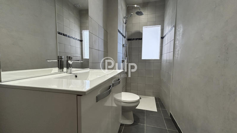 Immeuble - 135 m² - 6 pièces