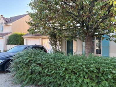 Maison - 137 m² - 5 pièces