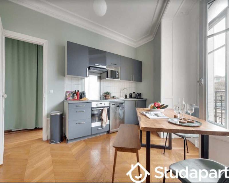 Chambre - 65 m² - 1 pièce