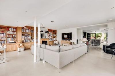 Maison - 236 m² - 6 pièces