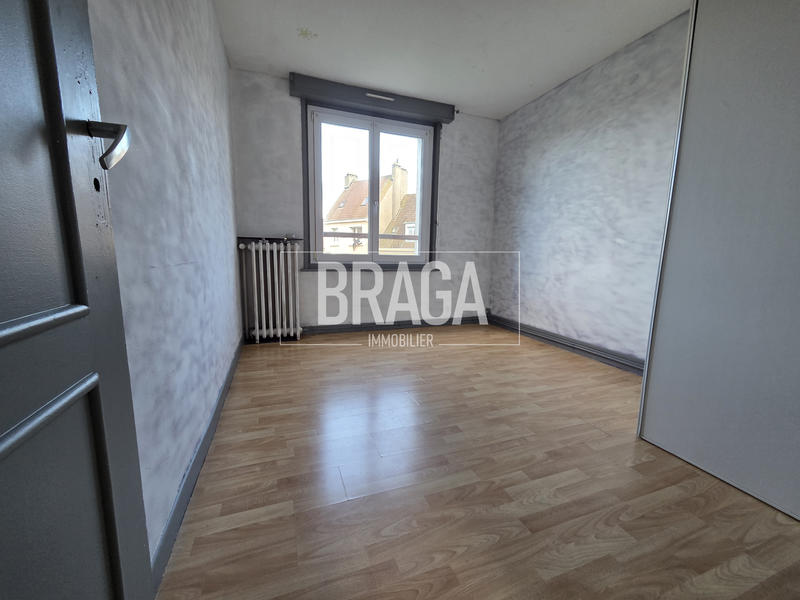 Appartement - 80 m² - 4 pièces