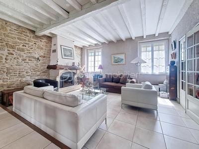 Maison - 200 m² - 7 pièces