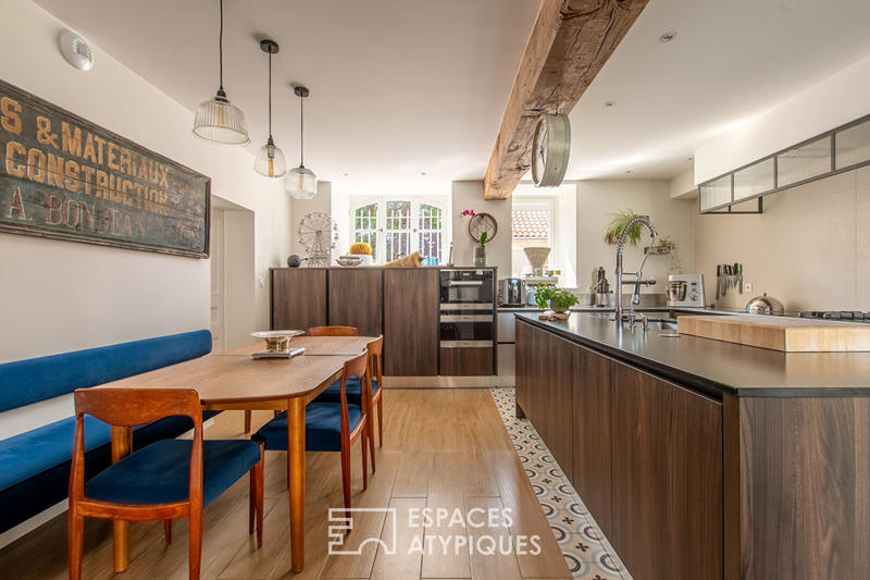 Maison - 340 m² - 10 pièces