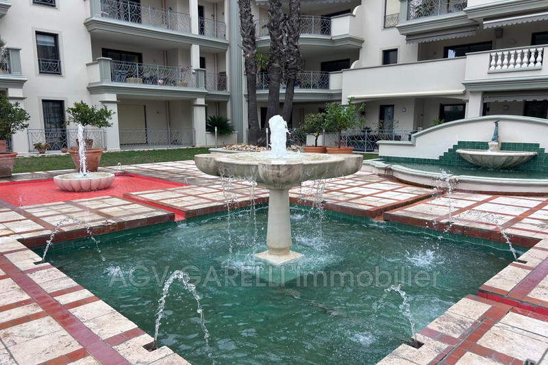 Appartement - 85 m² - 3 pièces