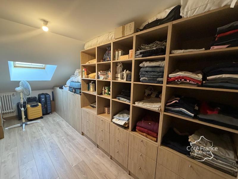 Demeure - 418 m² - 14 pièces