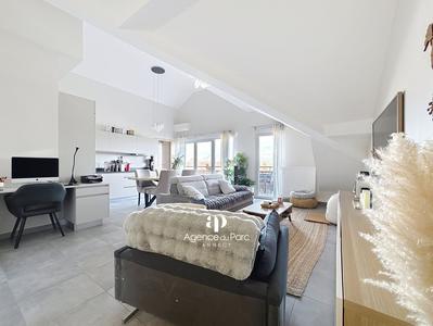 Appartement - 92 m² - 4 pièces