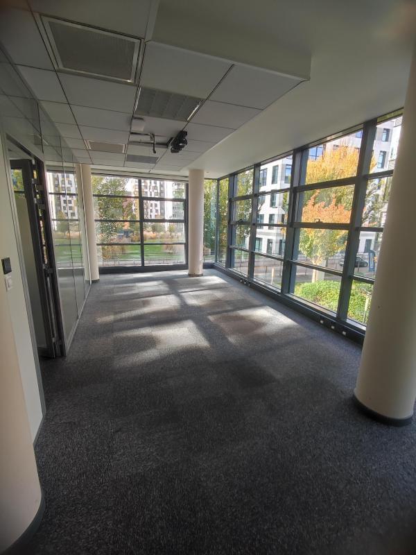 Bureau - 253 m² - 7 pièces