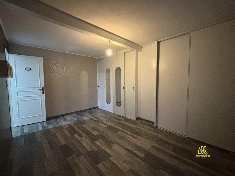 Maison - 138 m² - 6 pièces